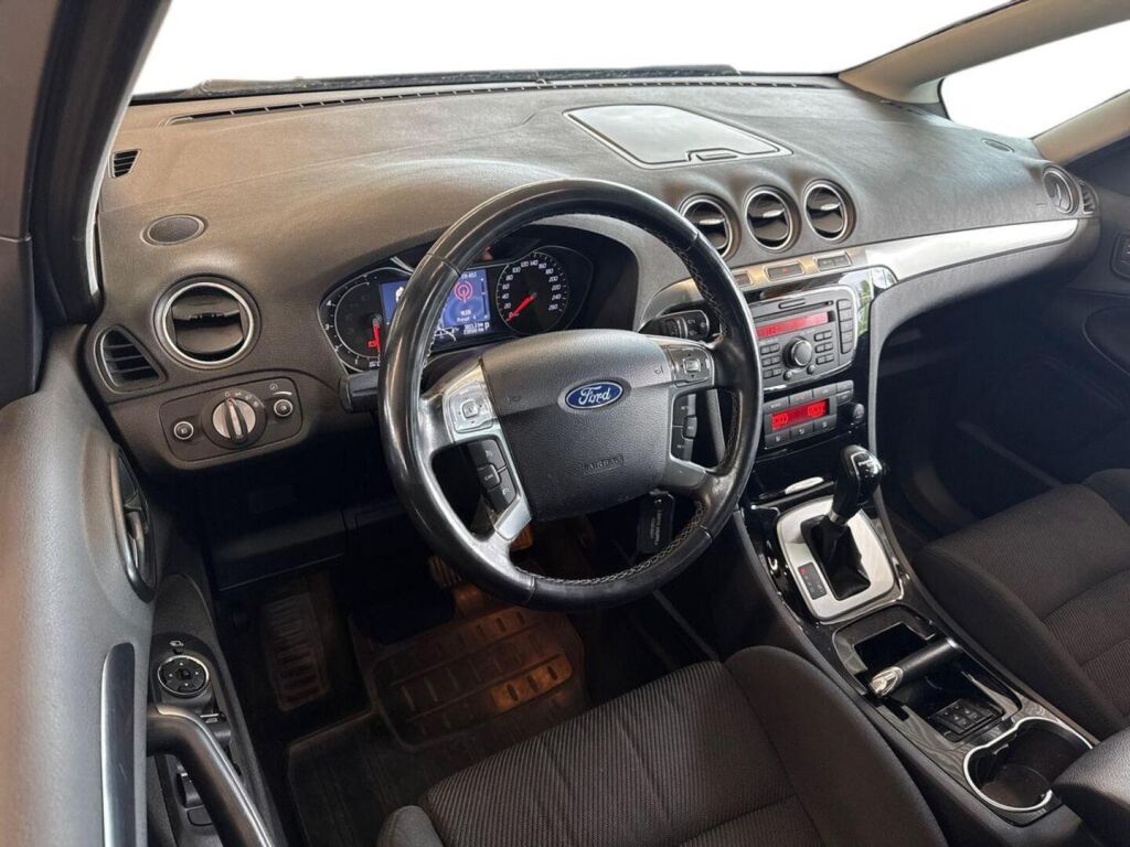 Ford S-Max 2011 Musta