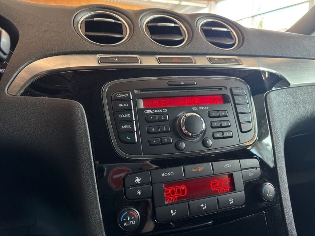 Ford S-Max 2011 Musta