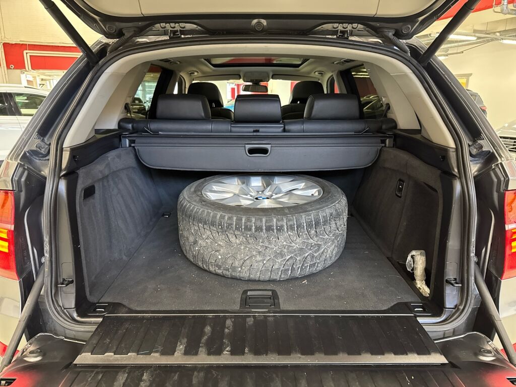 BMW X5 2010 Harmaa