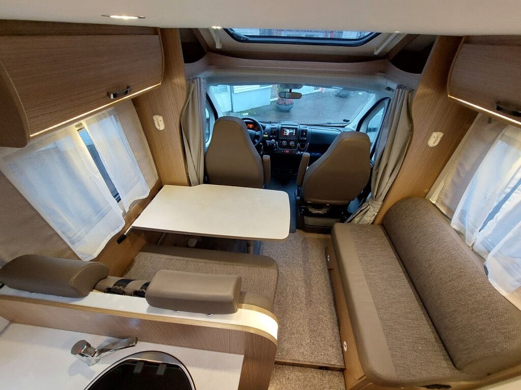 Carado T 348 2019 Valkoinen