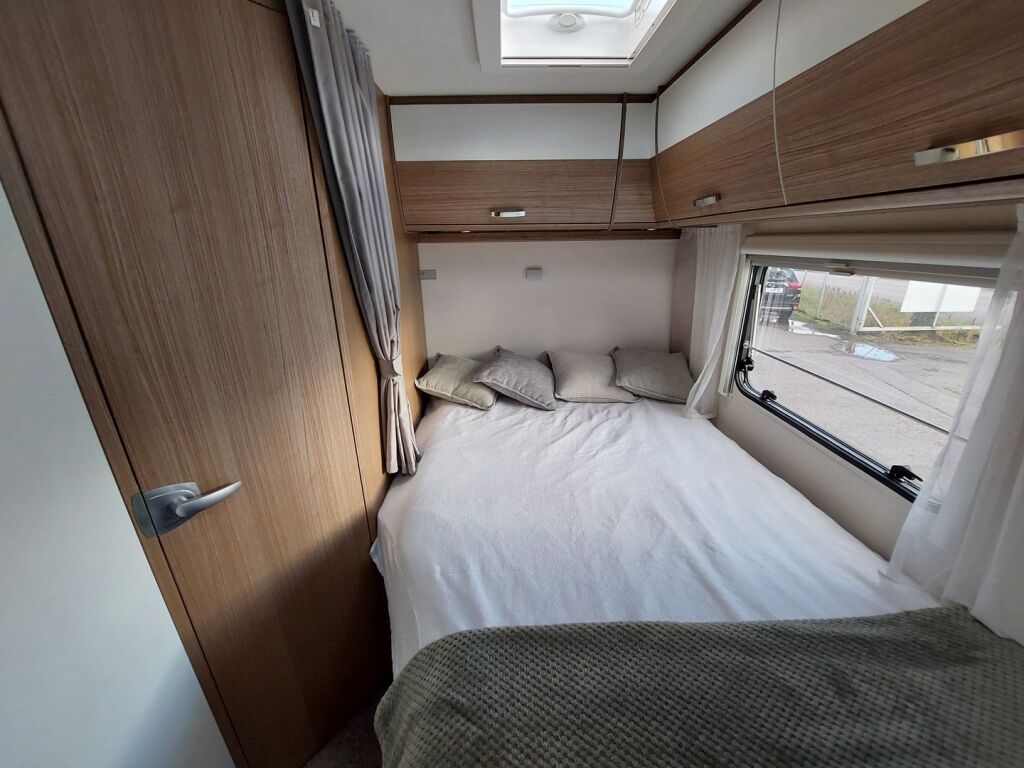 Carado T 348 2019 Valkoinen