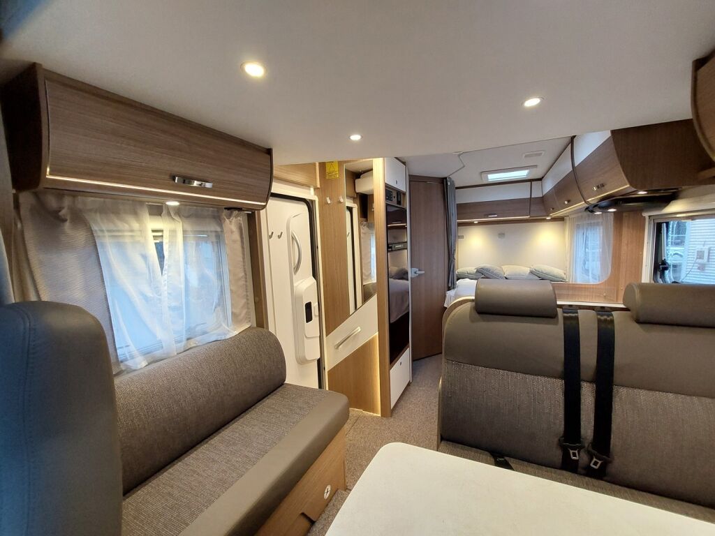 Carado T 348 2019 Valkoinen