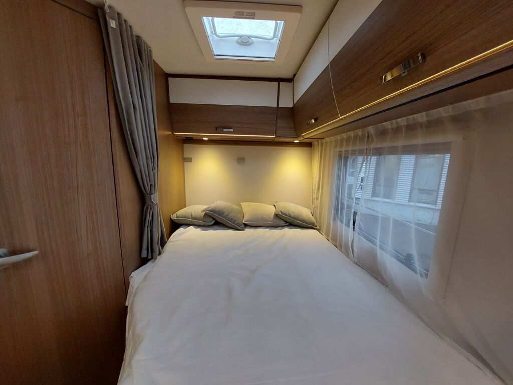 Carado T 348 2019 Valkoinen