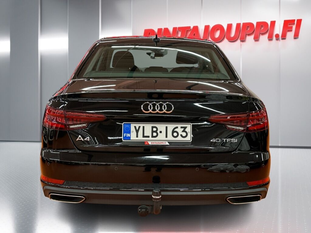 Audi A4 2019 Musta
