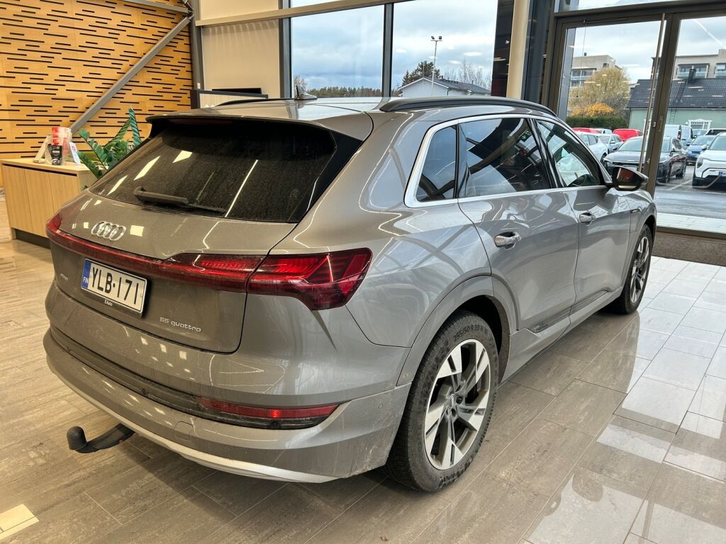 Audi e-tron 2020 Harmaa
