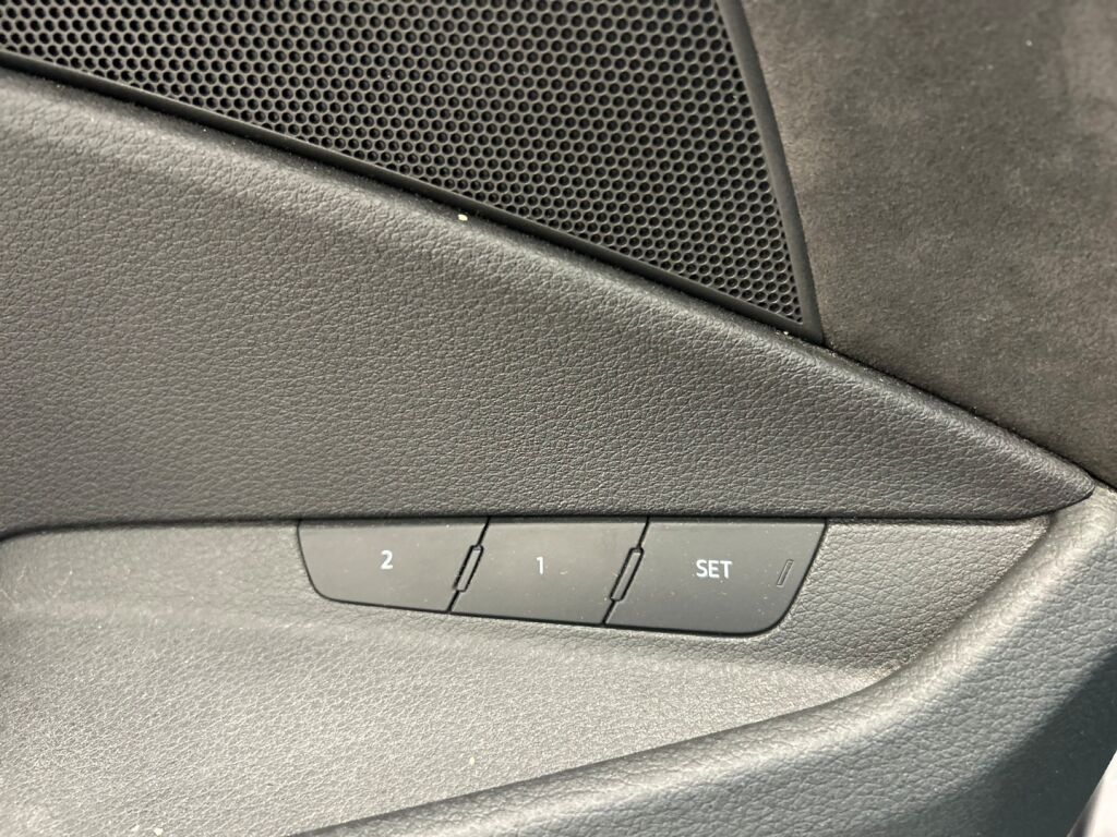 Audi e-tron 2020 Harmaa