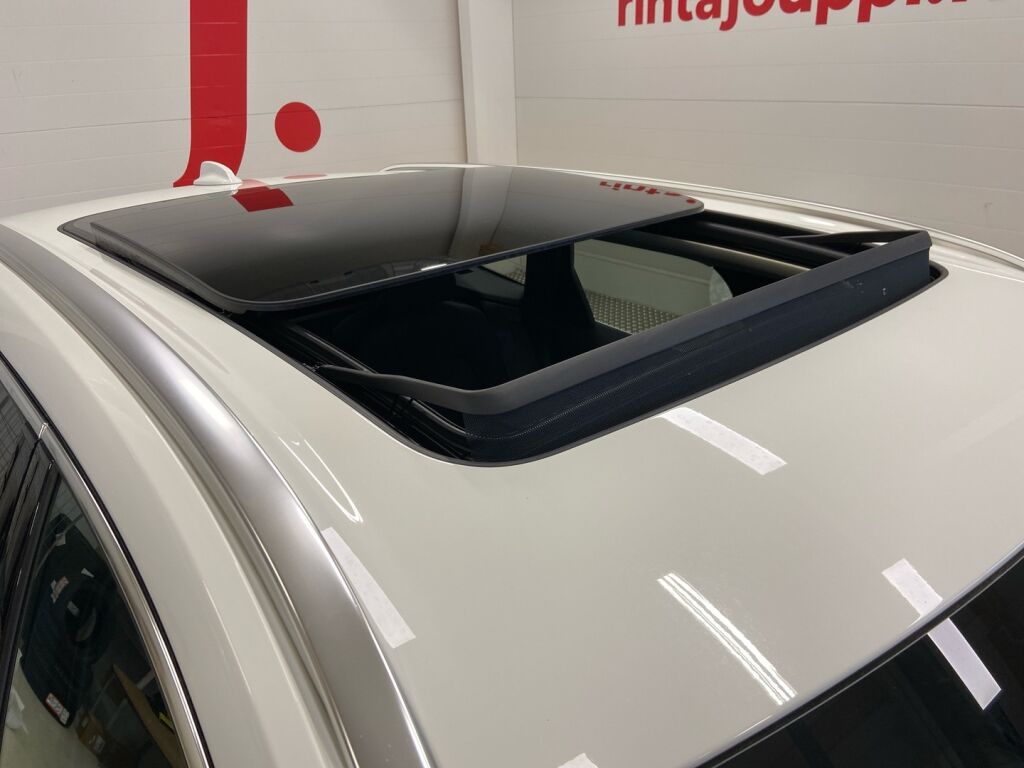 Volvo XC60 2019 Valkoinen