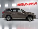 Mitsubishi Outlander PHEV 2019 Ruskea (beige)