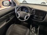 Mitsubishi Outlander PHEV 2019 Ruskea (beige)