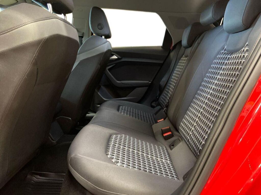 Audi A1 2019 Punainen