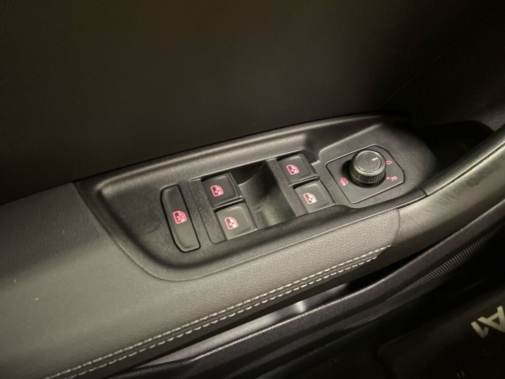 Audi A1 2019 Punainen