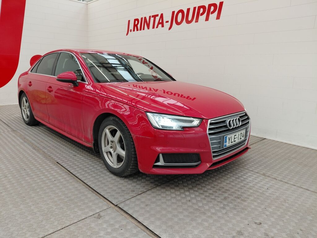 Audi A4 2019 Punainen