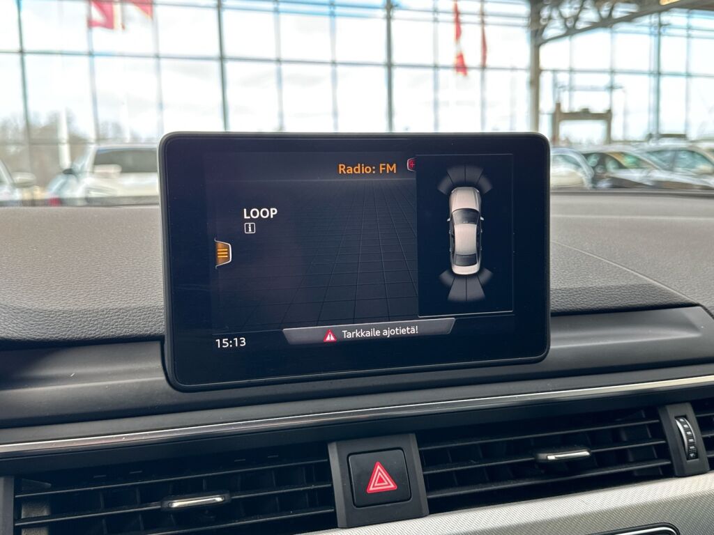 Audi A4 2019 Punainen