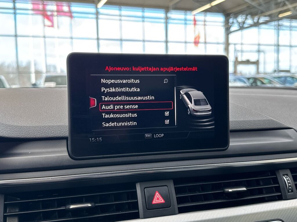 Audi A4 2019 Punainen