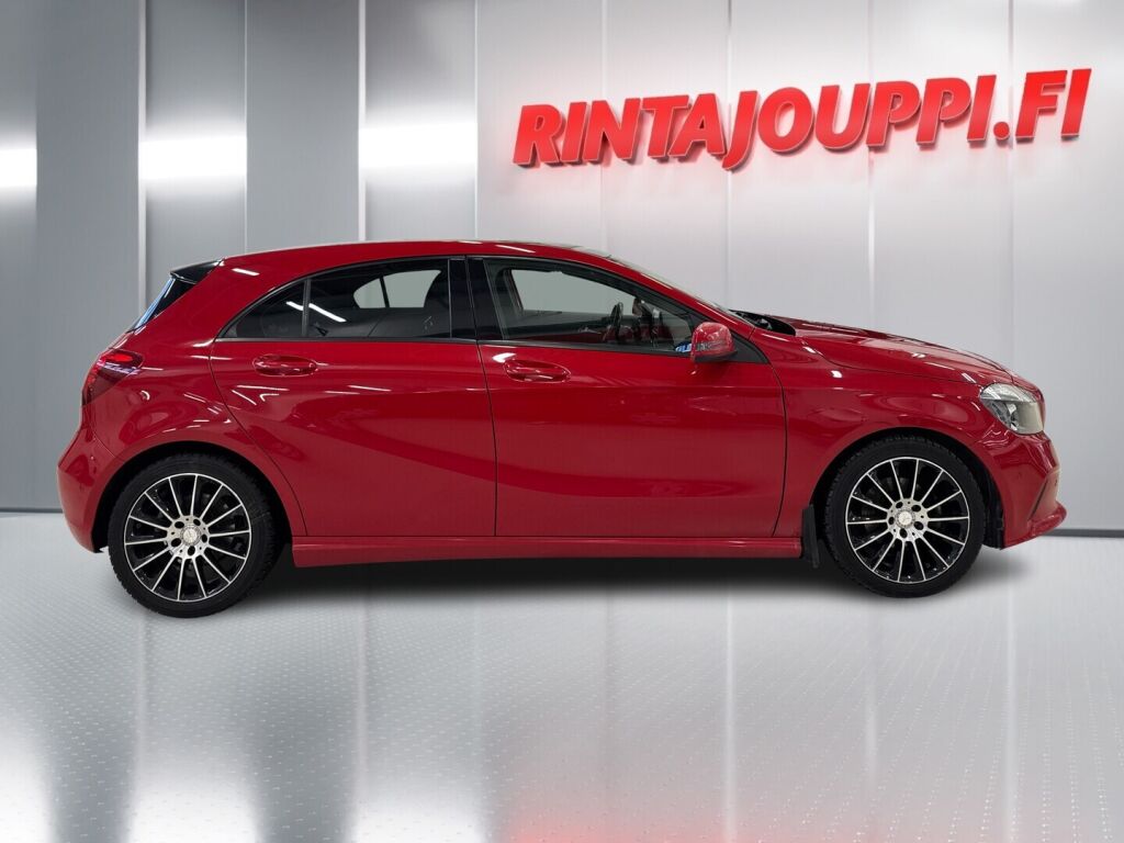 Mercedes-Benz A 2018 Punainen