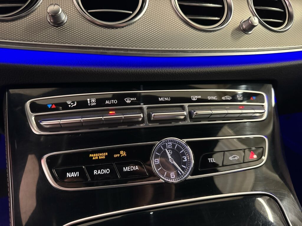 Mercedes-Benz E 2016 Musta