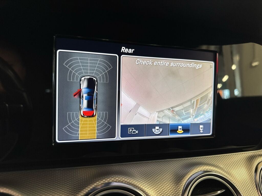 Mercedes-Benz E 2016 Musta