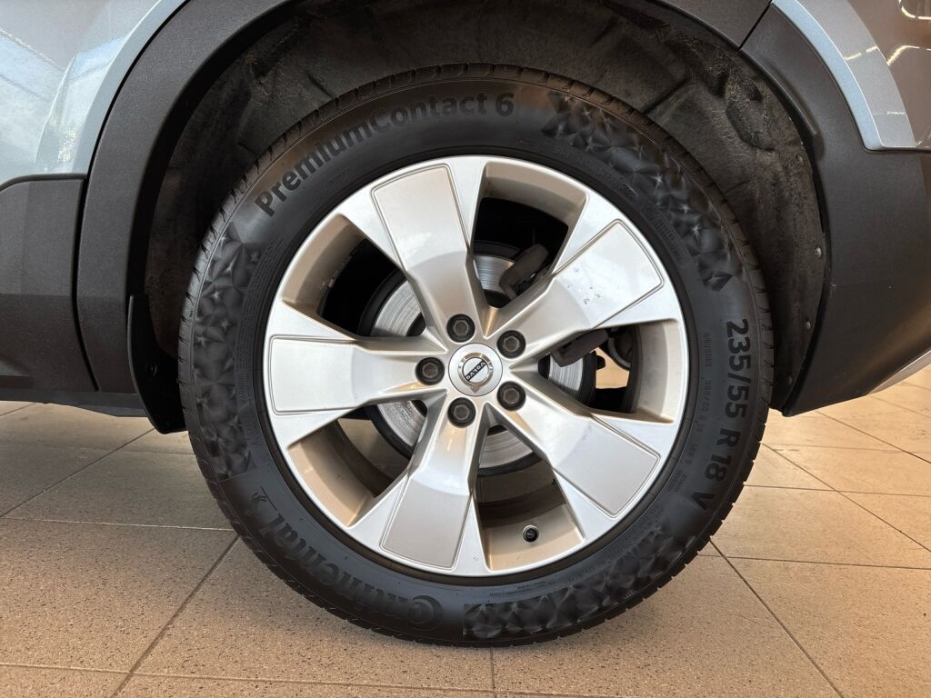 Volvo XC40 2019 Harmaa