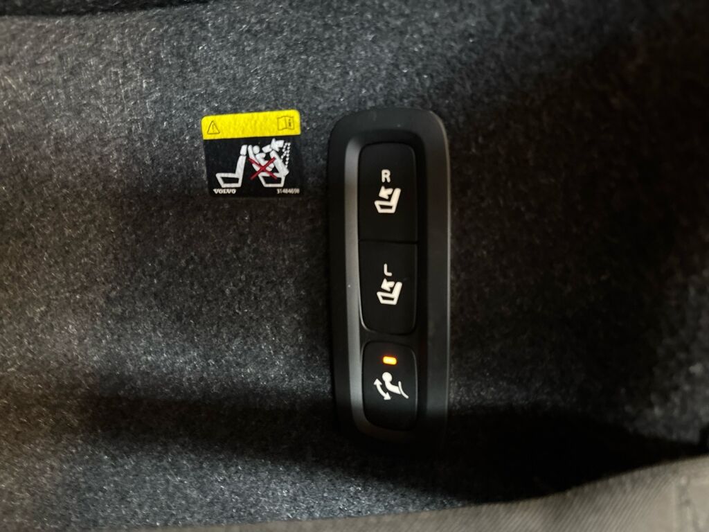 Volvo XC40 2019 Harmaa