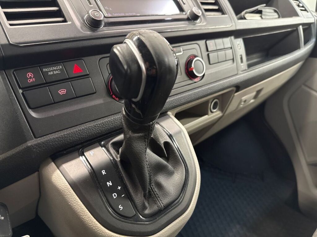 Volkswagen Transporter 2019 Valkoinen