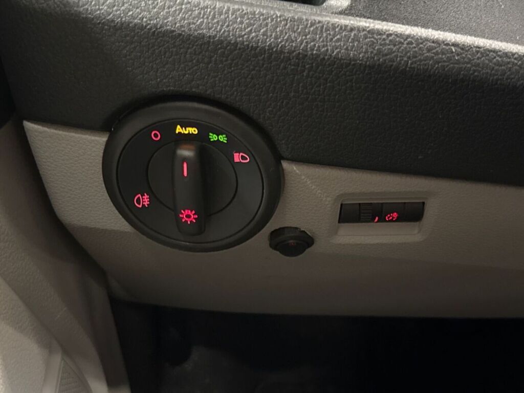 Volkswagen Transporter 2019 Valkoinen
