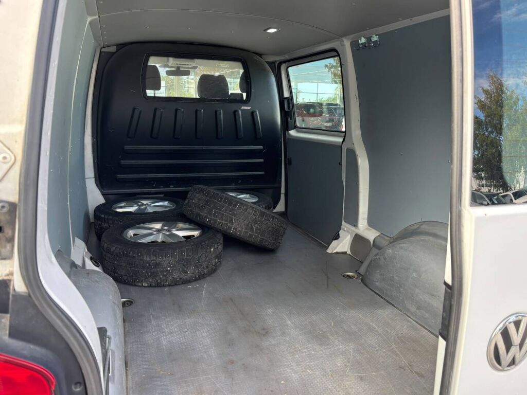 Volkswagen Transporter 2019 Valkoinen