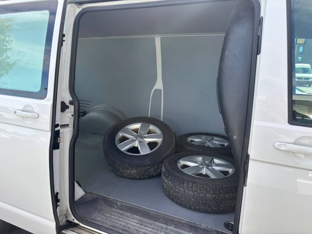 Volkswagen Transporter 2019 Valkoinen