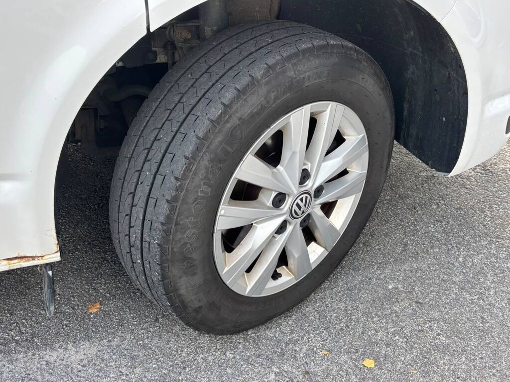 Volkswagen Transporter 2019 Valkoinen