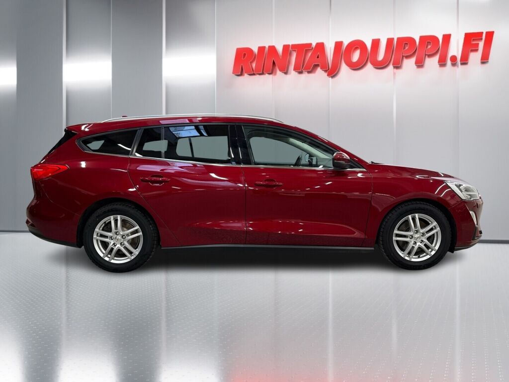Ford Focus 2019 Punainen