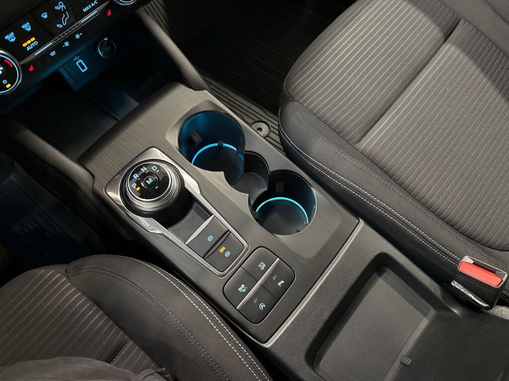 Ford Focus 2019 Punainen