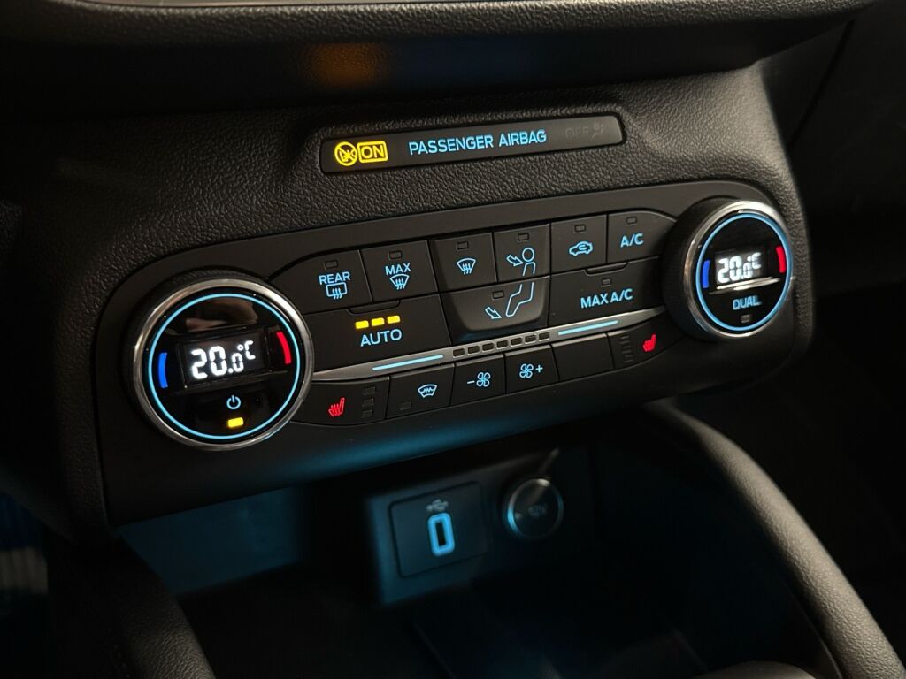 Ford Focus 2019 Punainen