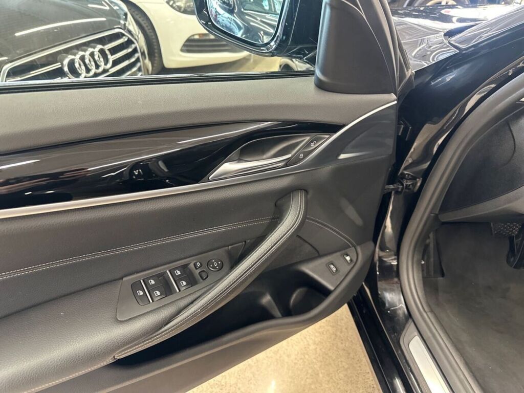 BMW 530 2019 Musta