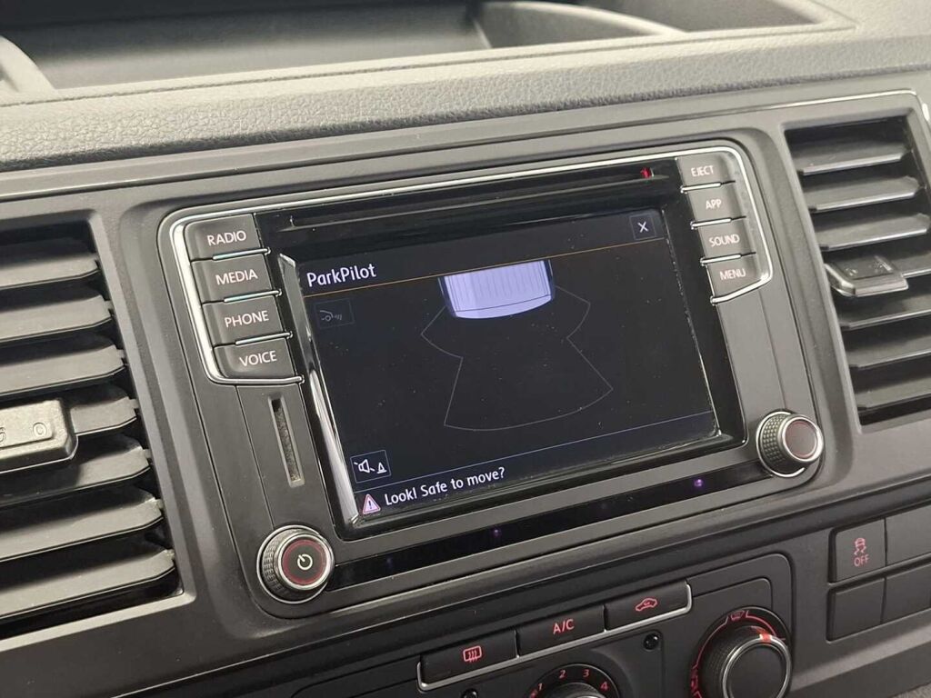 Volkswagen Transporter 2019 Valkoinen