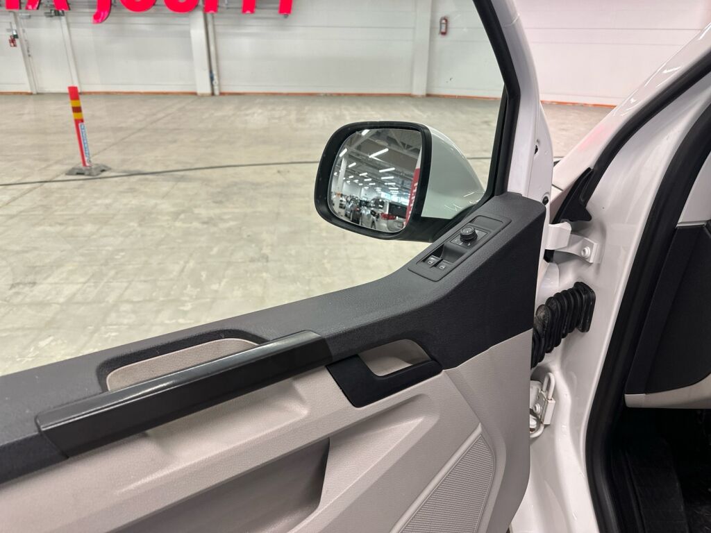 Volkswagen Transporter 2019 Valkoinen