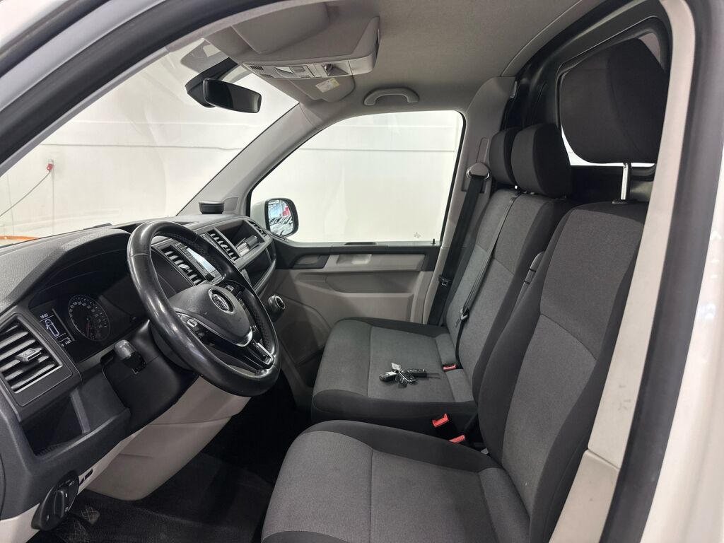 Volkswagen Transporter 2019 Valkoinen