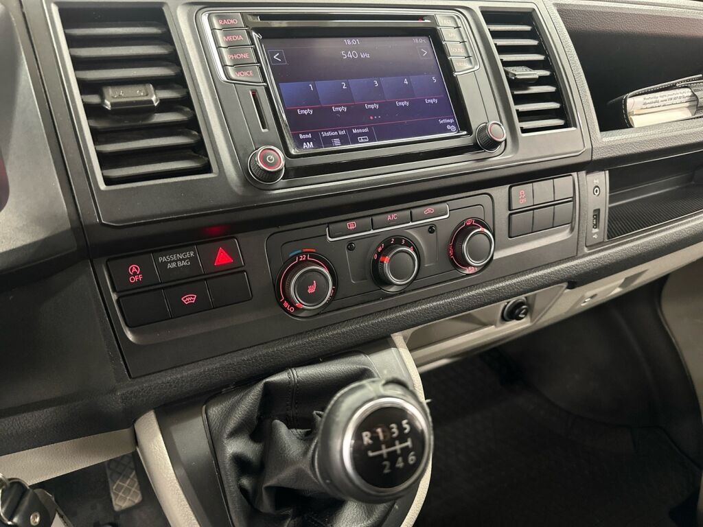 Volkswagen Transporter 2019 Valkoinen