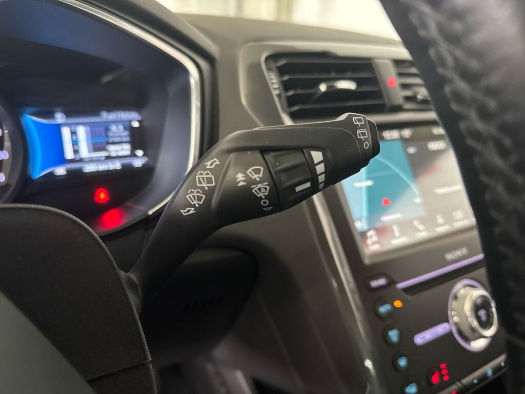 Ford Mondeo 2019 Valkoinen