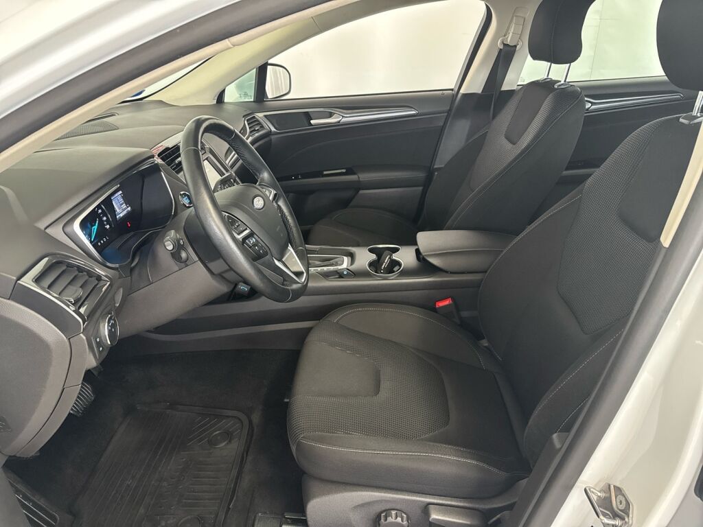 Ford Mondeo 2019 Valkoinen