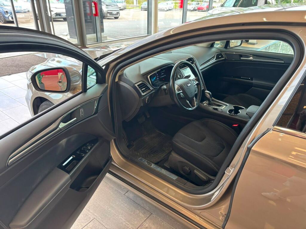 Ford Mondeo 2019 Harmaa