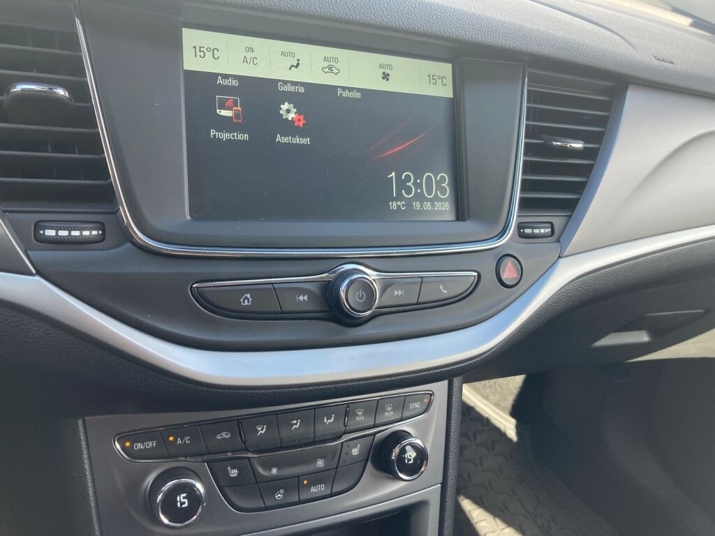 Opel Astra 2019 Valkoinen