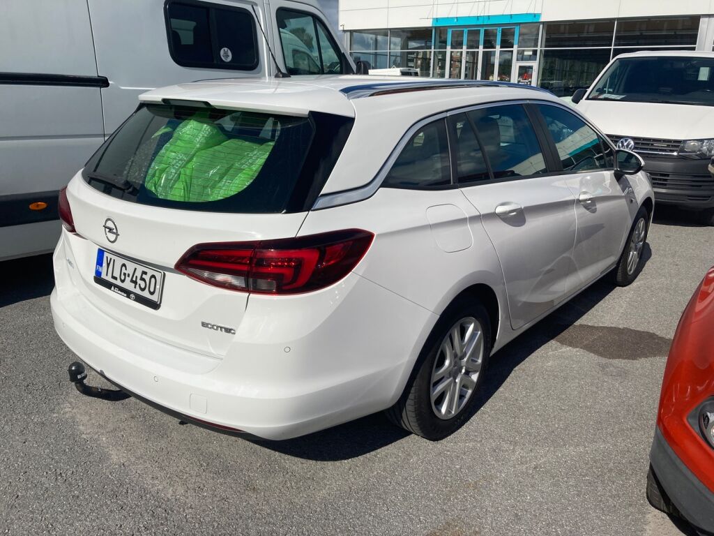 Opel Astra 2019 Valkoinen