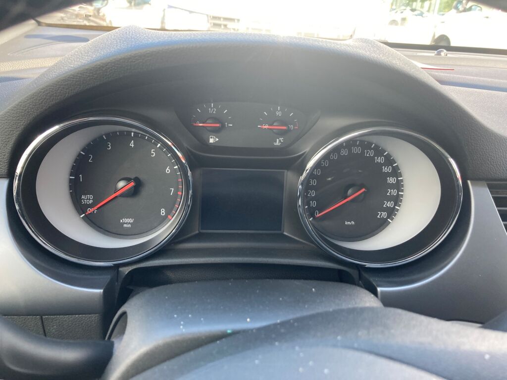 Opel Astra 2019 Valkoinen