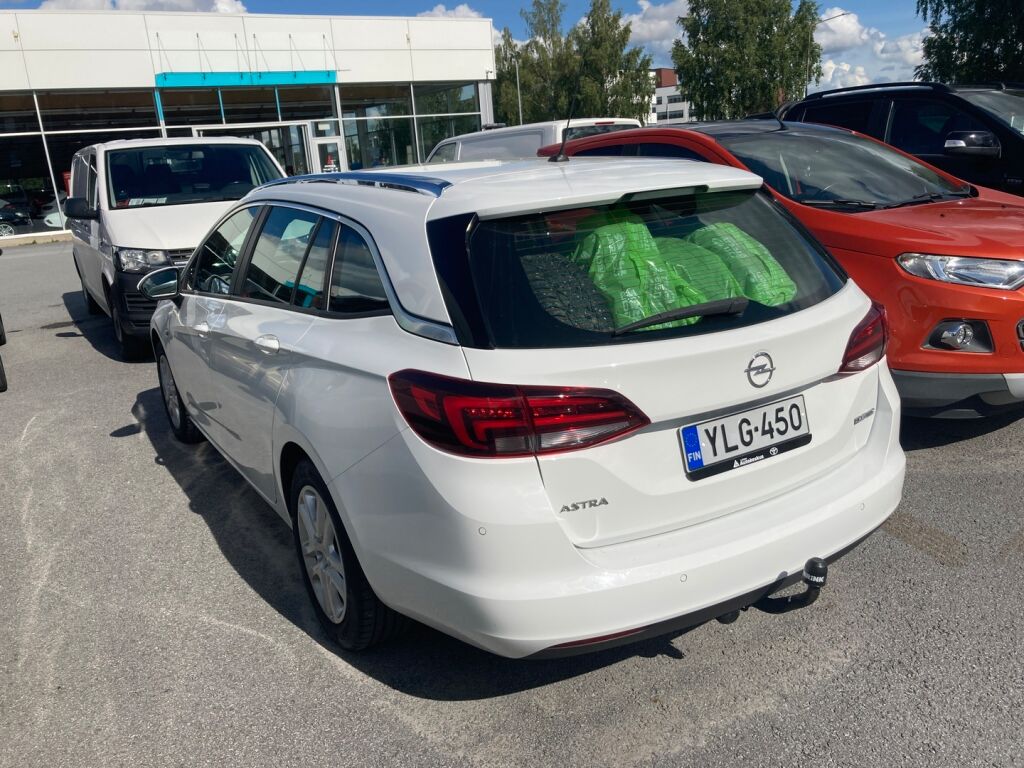 Opel Astra 2019 Valkoinen