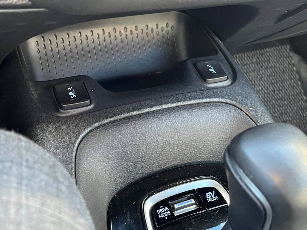 Toyota Corolla 2019 Ruskea (beige)