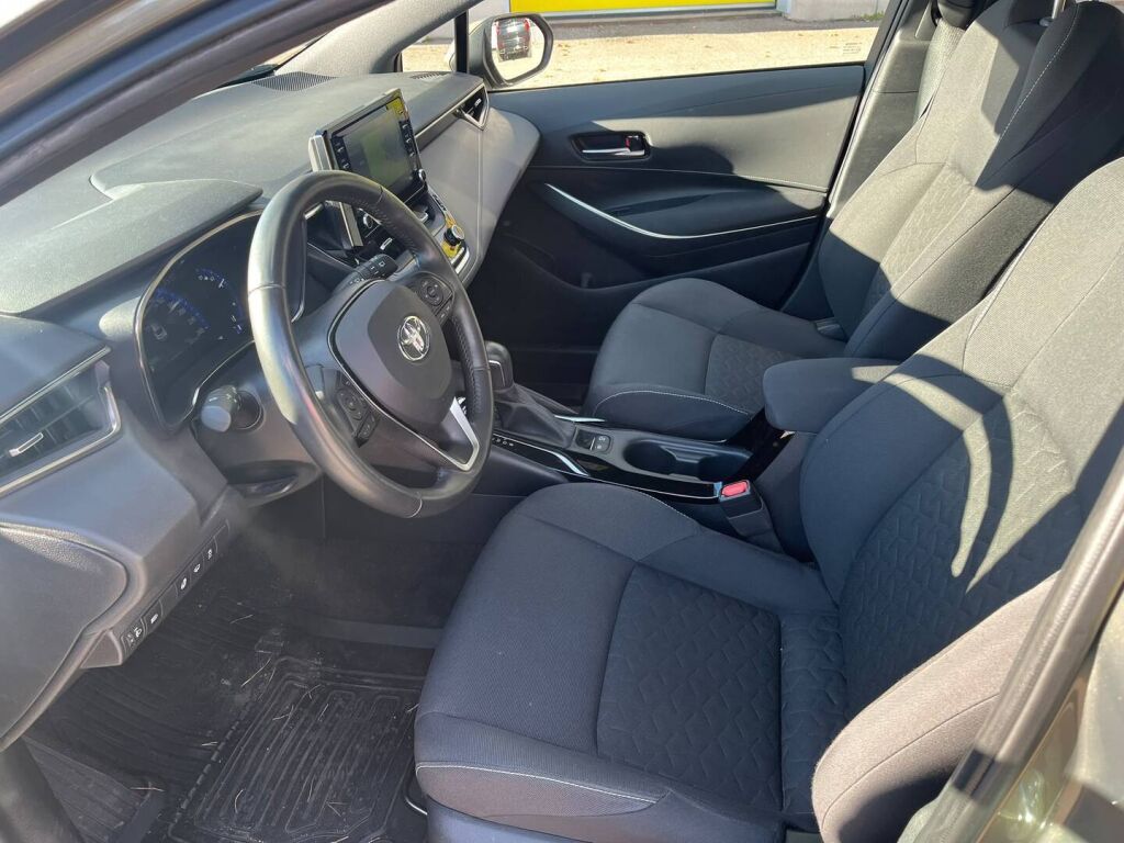 Toyota Corolla 2019 Ruskea (beige)