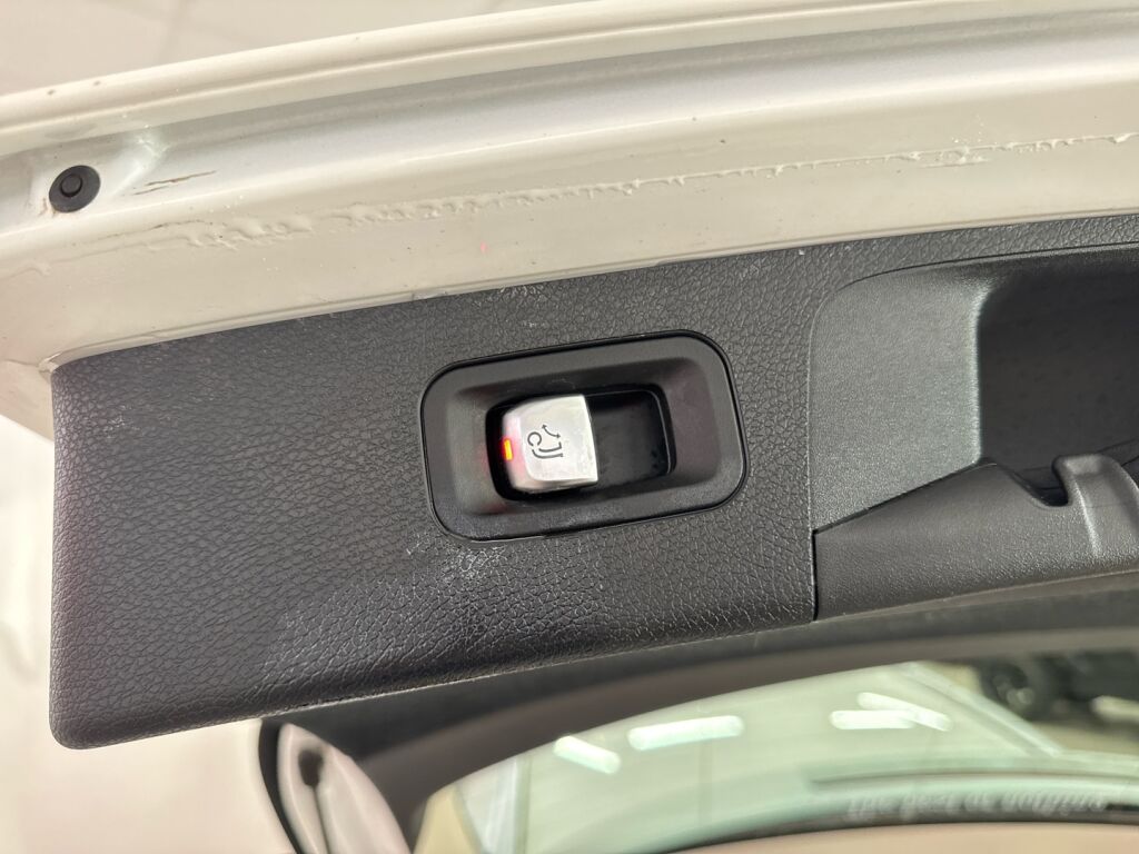 Mercedes-Benz E 2019 Valkoinen