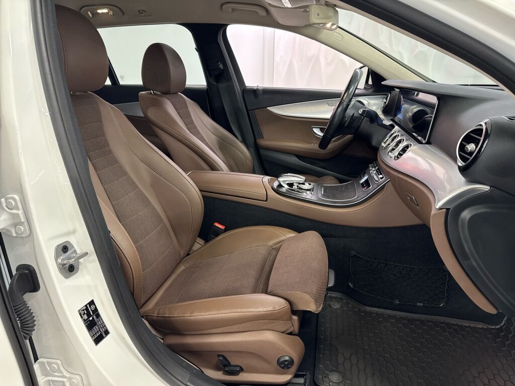 Mercedes-Benz E 2019 Valkoinen