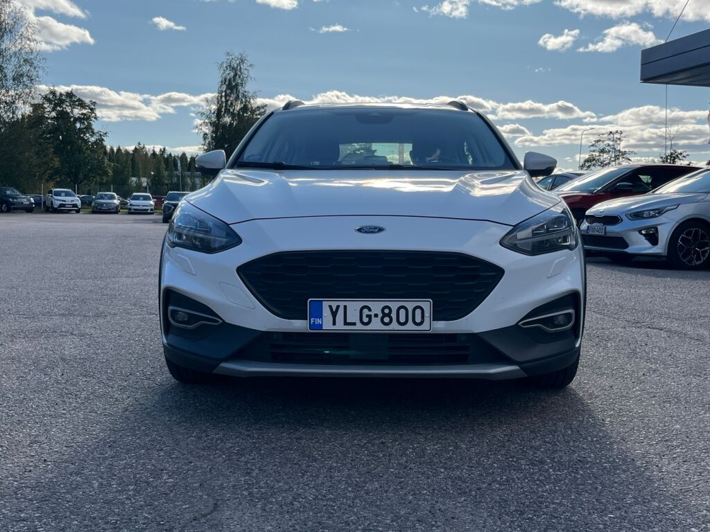 Ford Focus 2020 Valkoinen