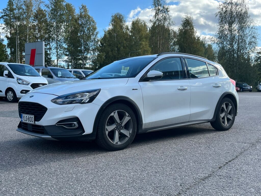 Ford Focus 2020 Valkoinen