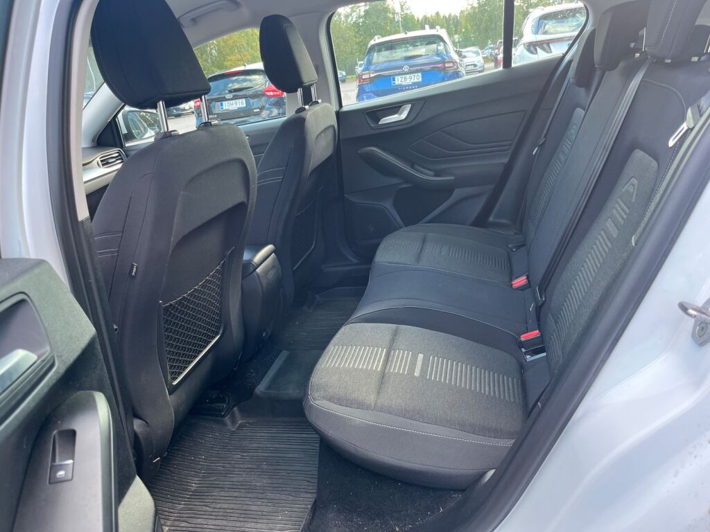 Ford Focus 2020 Valkoinen